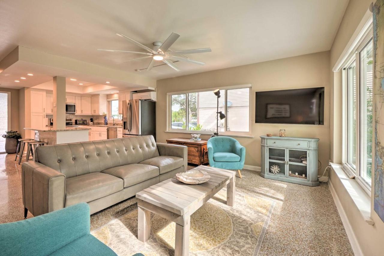 Pet-Friendly Waterfront Home - 2 Mi To Beach! Tarpon Springs Esterno foto