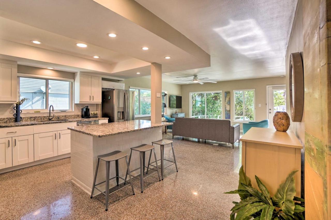 Pet-Friendly Waterfront Home - 2 Mi To Beach! Tarpon Springs Esterno foto