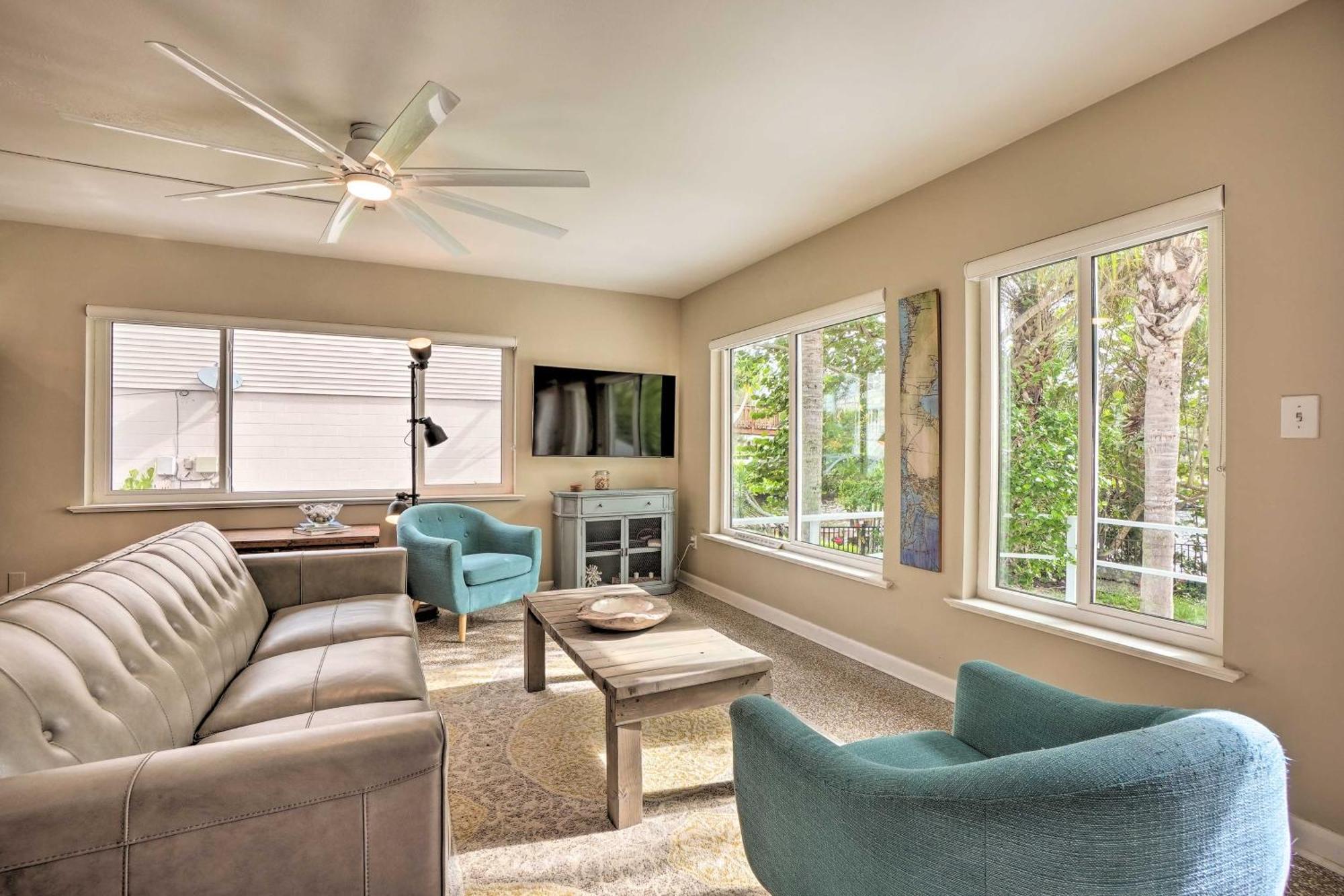 Pet-Friendly Waterfront Home - 2 Mi To Beach! Tarpon Springs Esterno foto