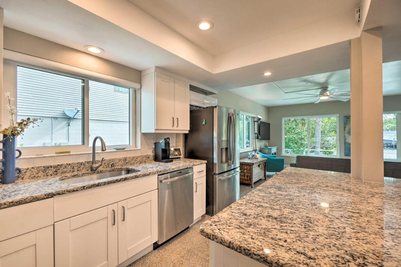Pet-Friendly Waterfront Home - 2 Mi To Beach! Tarpon Springs Esterno foto