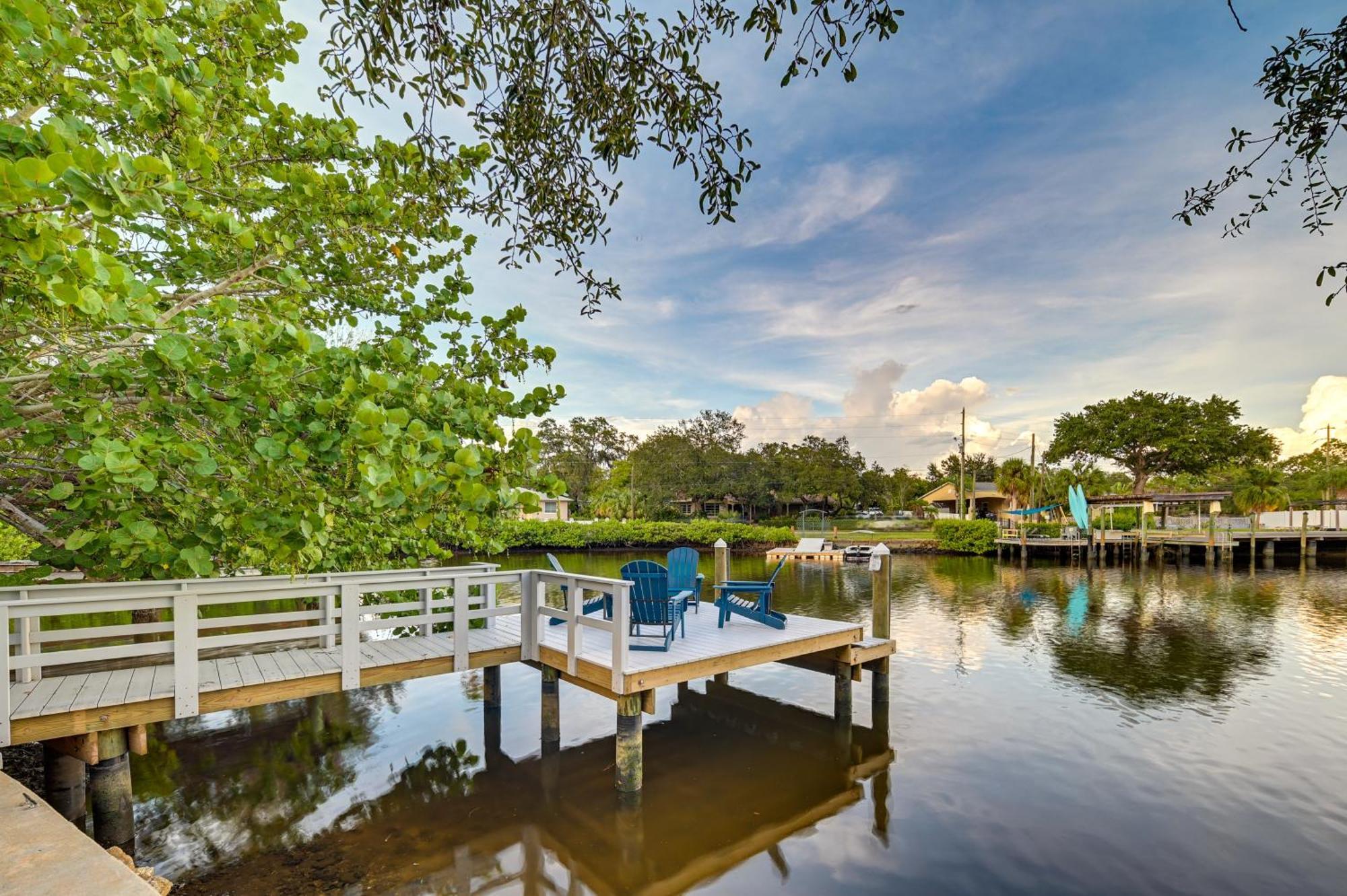 Pet-Friendly Waterfront Home - 2 Mi To Beach! Tarpon Springs Esterno foto