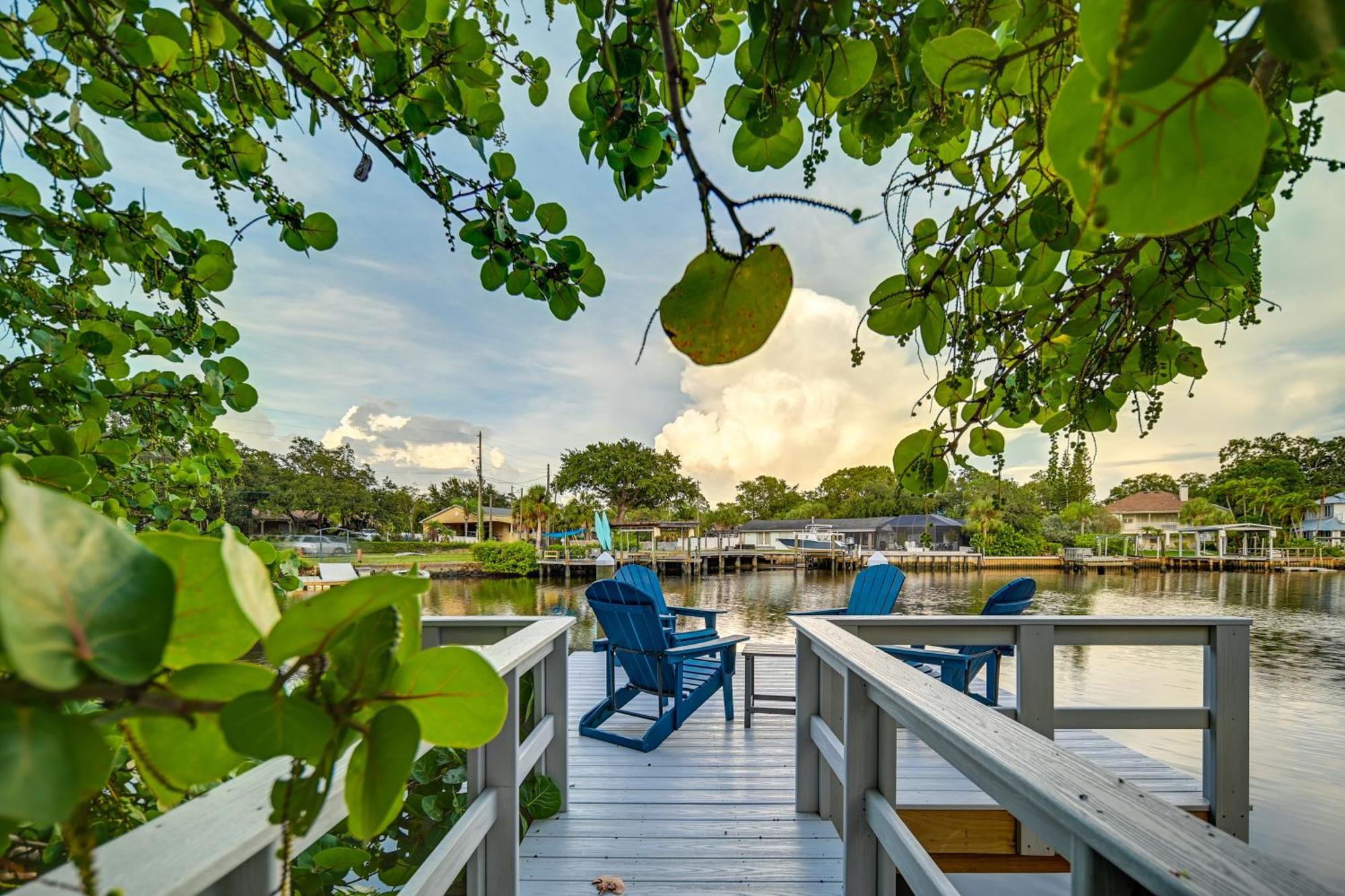 Pet-Friendly Waterfront Home - 2 Mi To Beach! Tarpon Springs Esterno foto