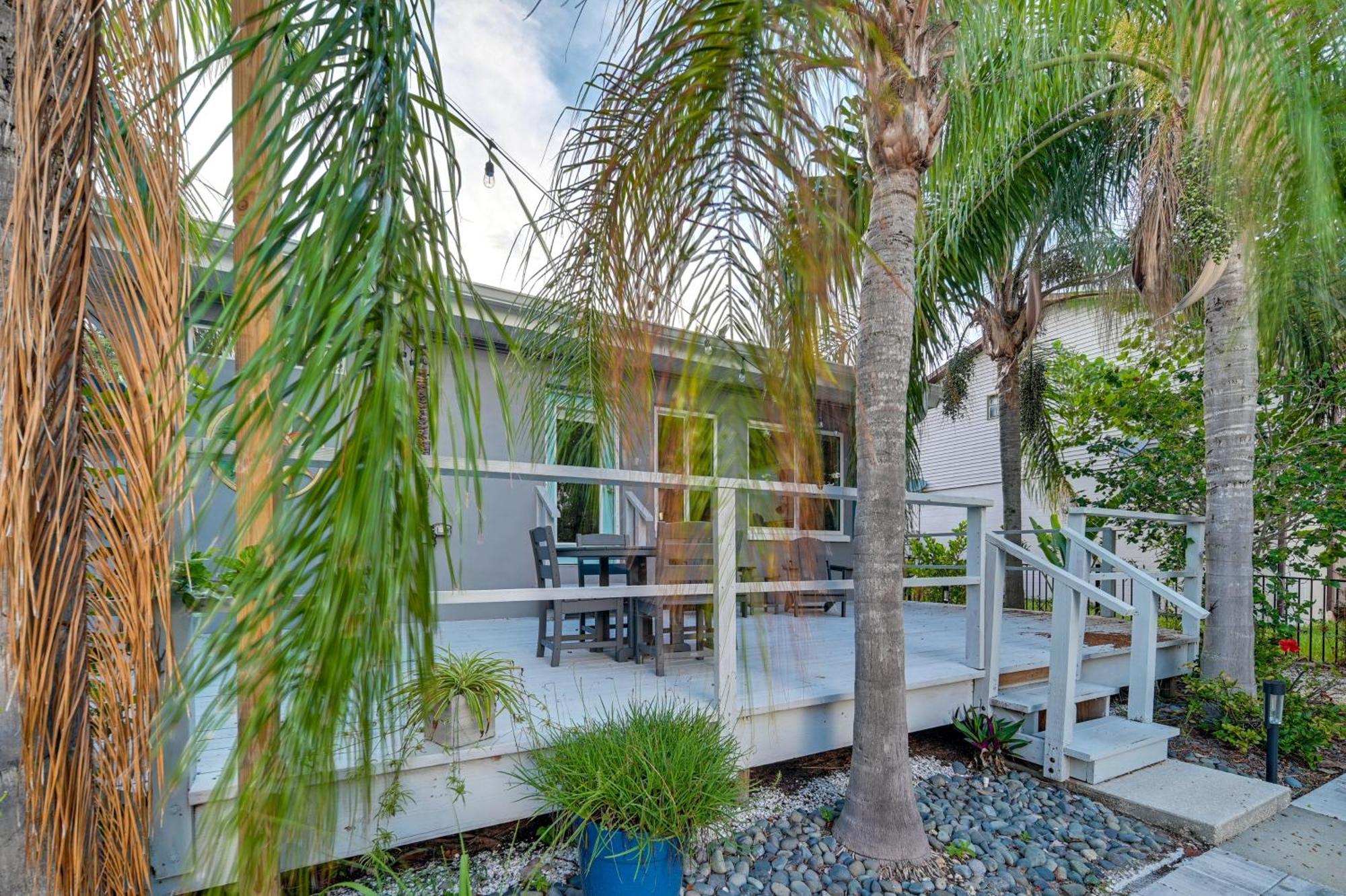 Pet-Friendly Waterfront Home - 2 Mi To Beach! Tarpon Springs Esterno foto