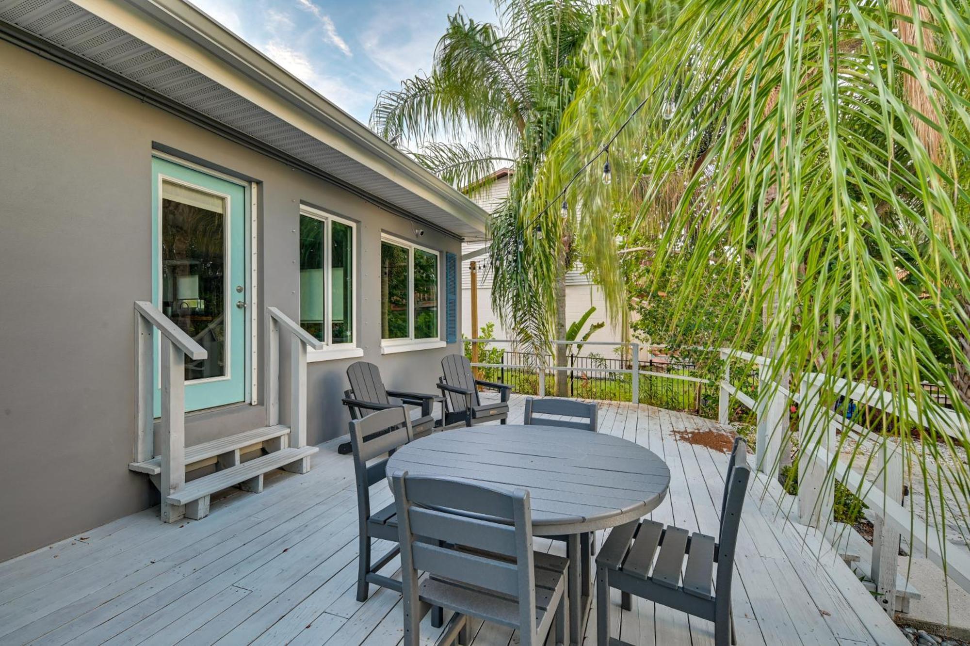 Pet-Friendly Waterfront Home - 2 Mi To Beach! Tarpon Springs Esterno foto