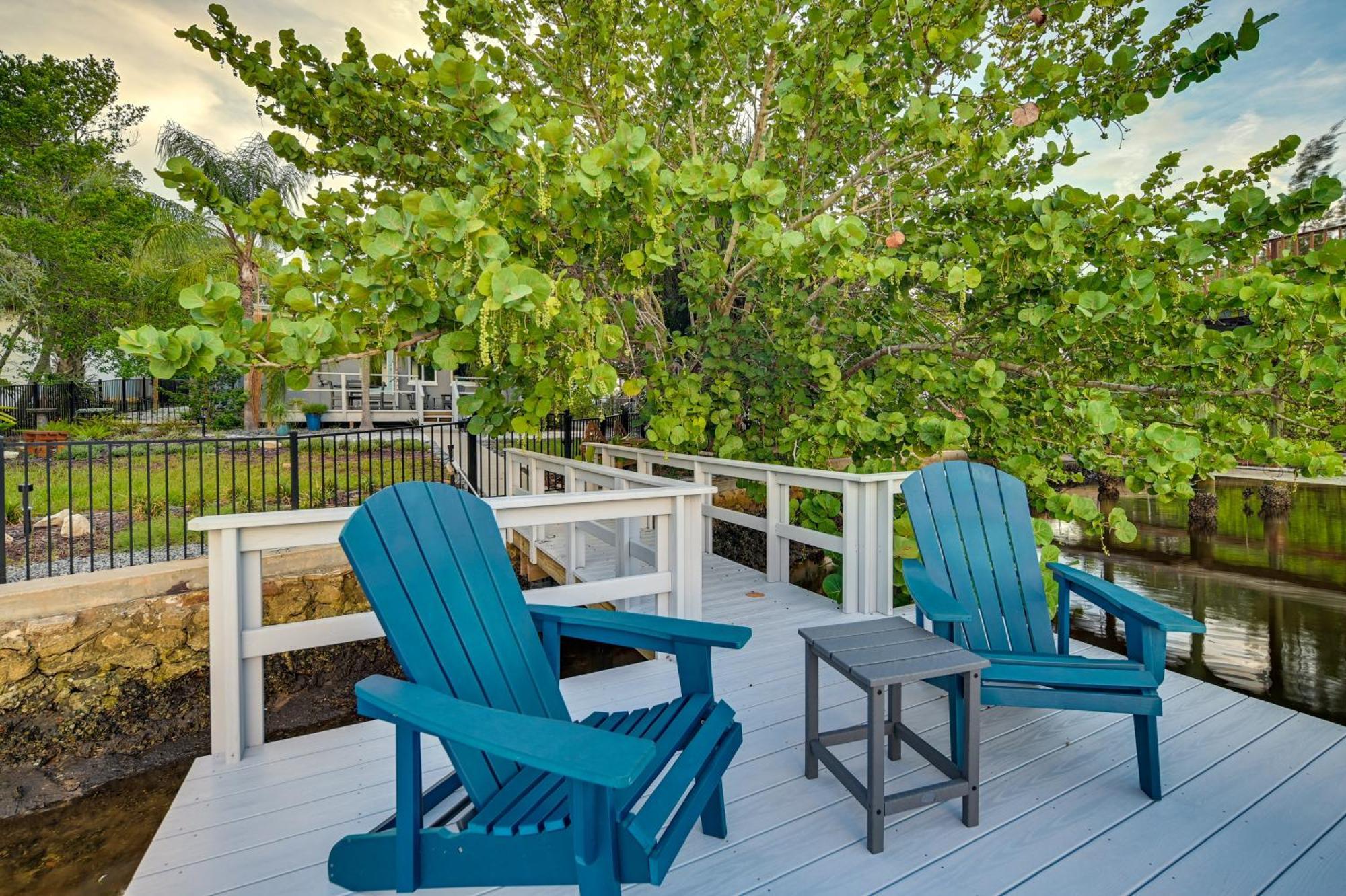 Pet-Friendly Waterfront Home - 2 Mi To Beach! Tarpon Springs Esterno foto