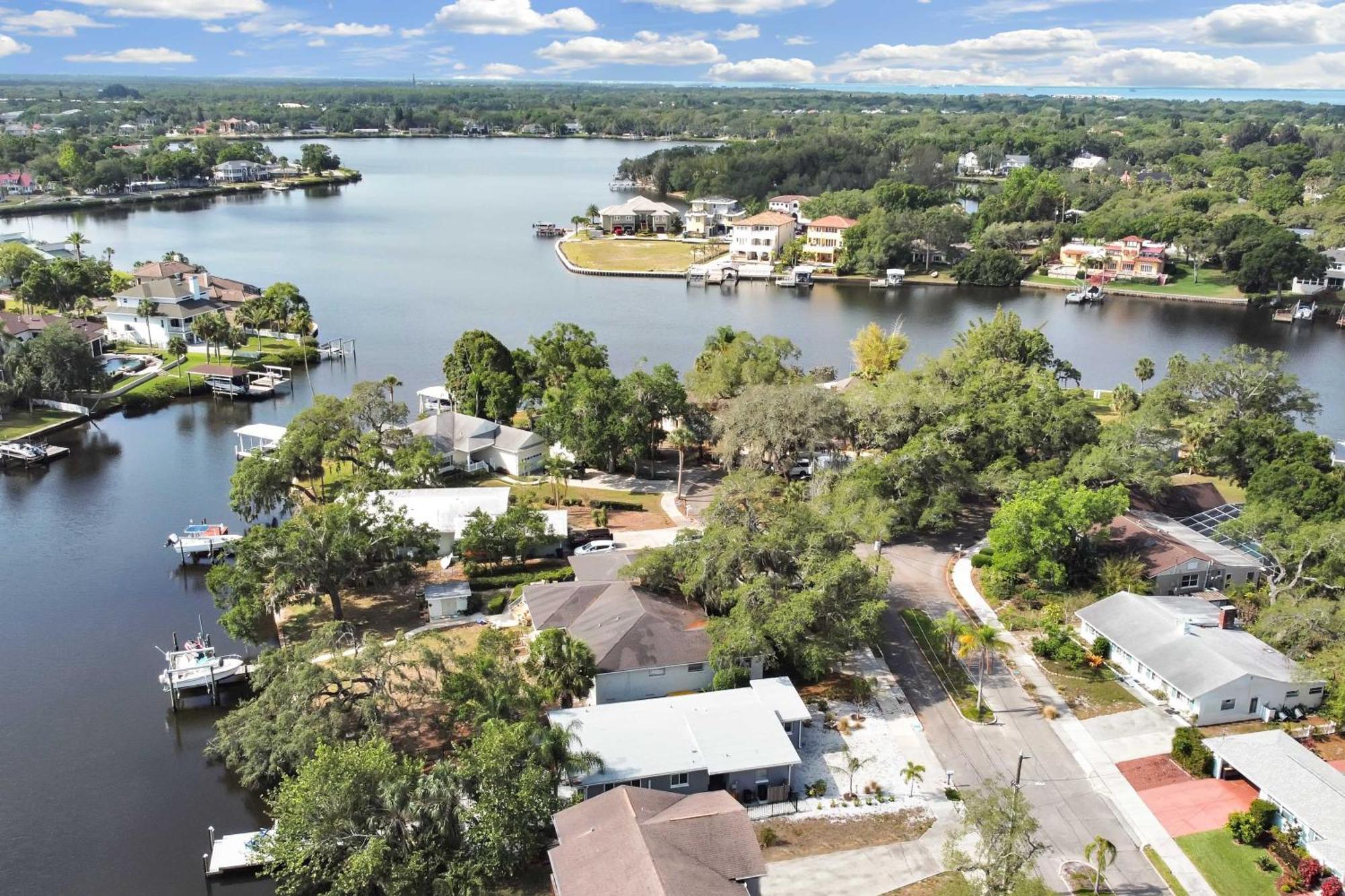 Pet-Friendly Waterfront Home - 2 Mi To Beach! Tarpon Springs Esterno foto