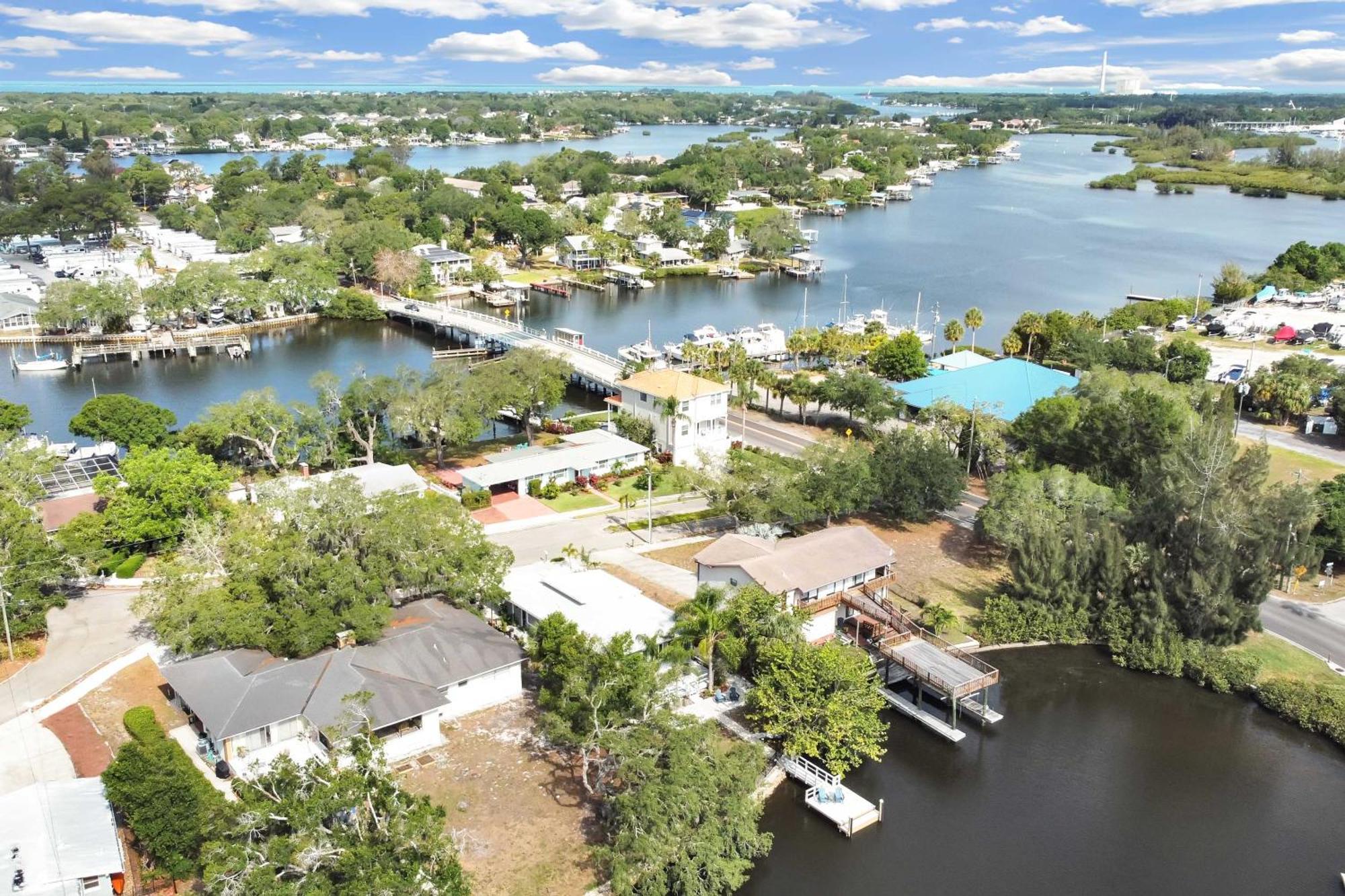 Pet-Friendly Waterfront Home - 2 Mi To Beach! Tarpon Springs Esterno foto